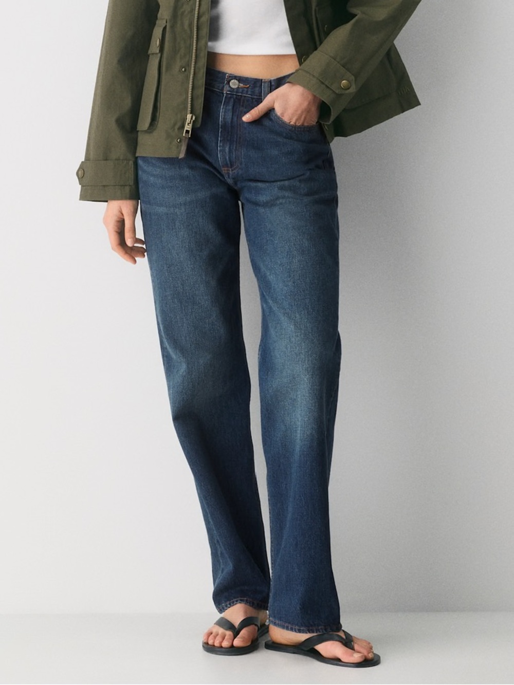 NWOT Aritzia Denim Forum The '90s Iggy Lo-Rise Baggy Jean - 26